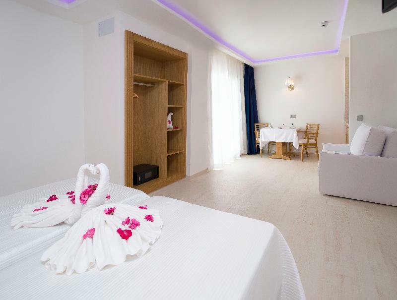My Way Luxury Ibiza Hotell Platja d'en Bossa Eksteriør bilde